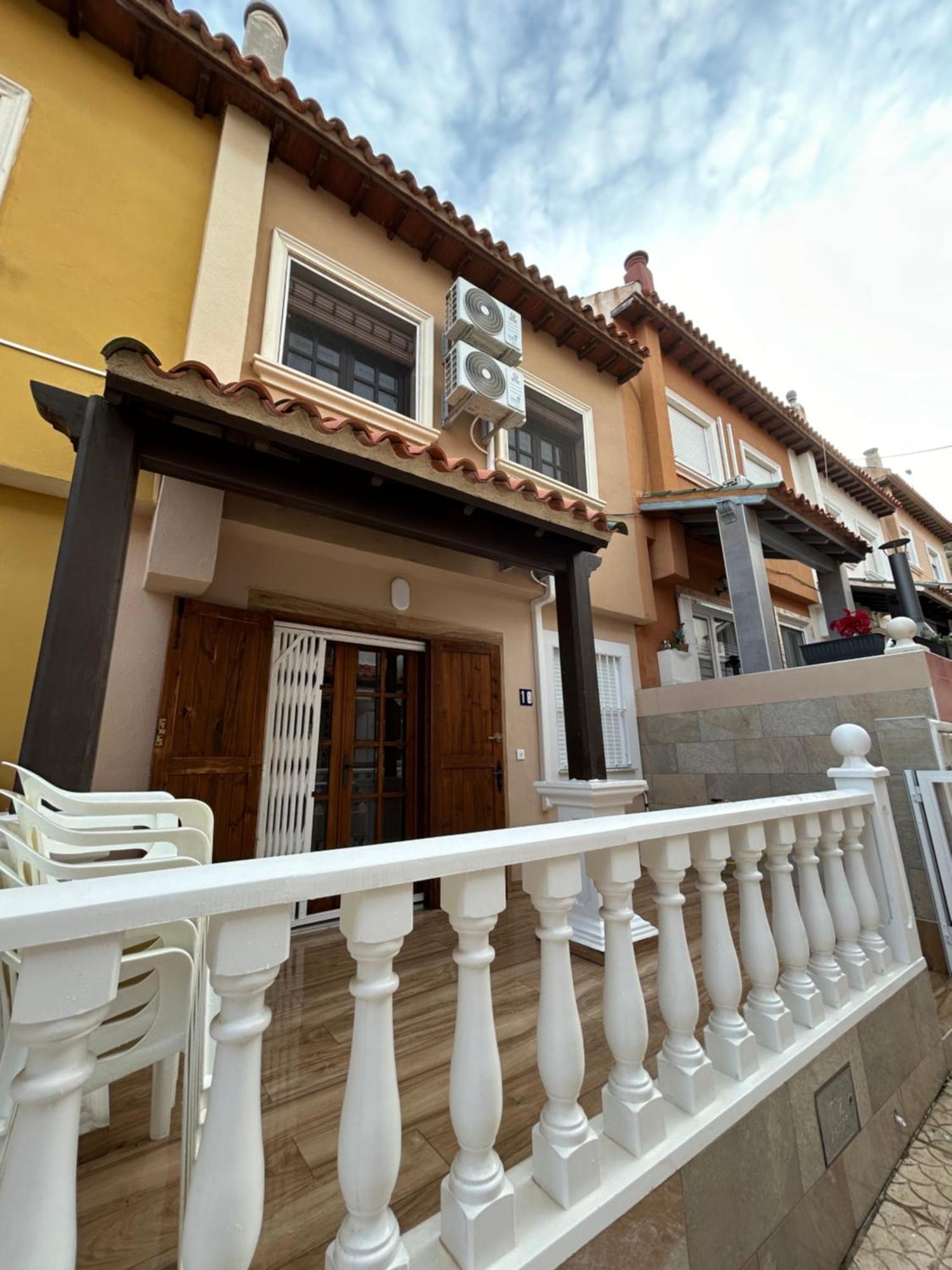 Bungalow Pasaje Ceuta 托雷维耶哈 外观 照片